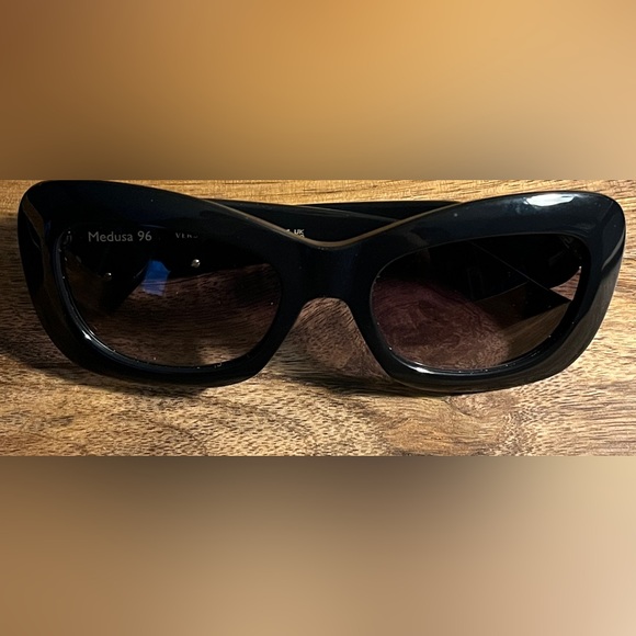 Authentic VERSACE Sunglasses - Picture 2 of 4